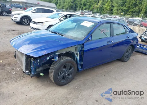 2022 Hyundai Elantra Sel z USA, uszkodzony, nr VIN 5NPLM4AG9NH075262